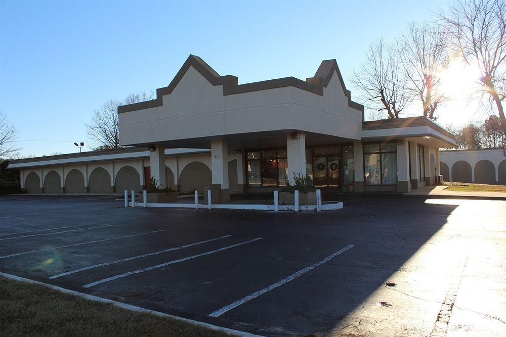 Red Roof Inn & Suites Greenwood, Sc Εξωτερικό φωτογραφία