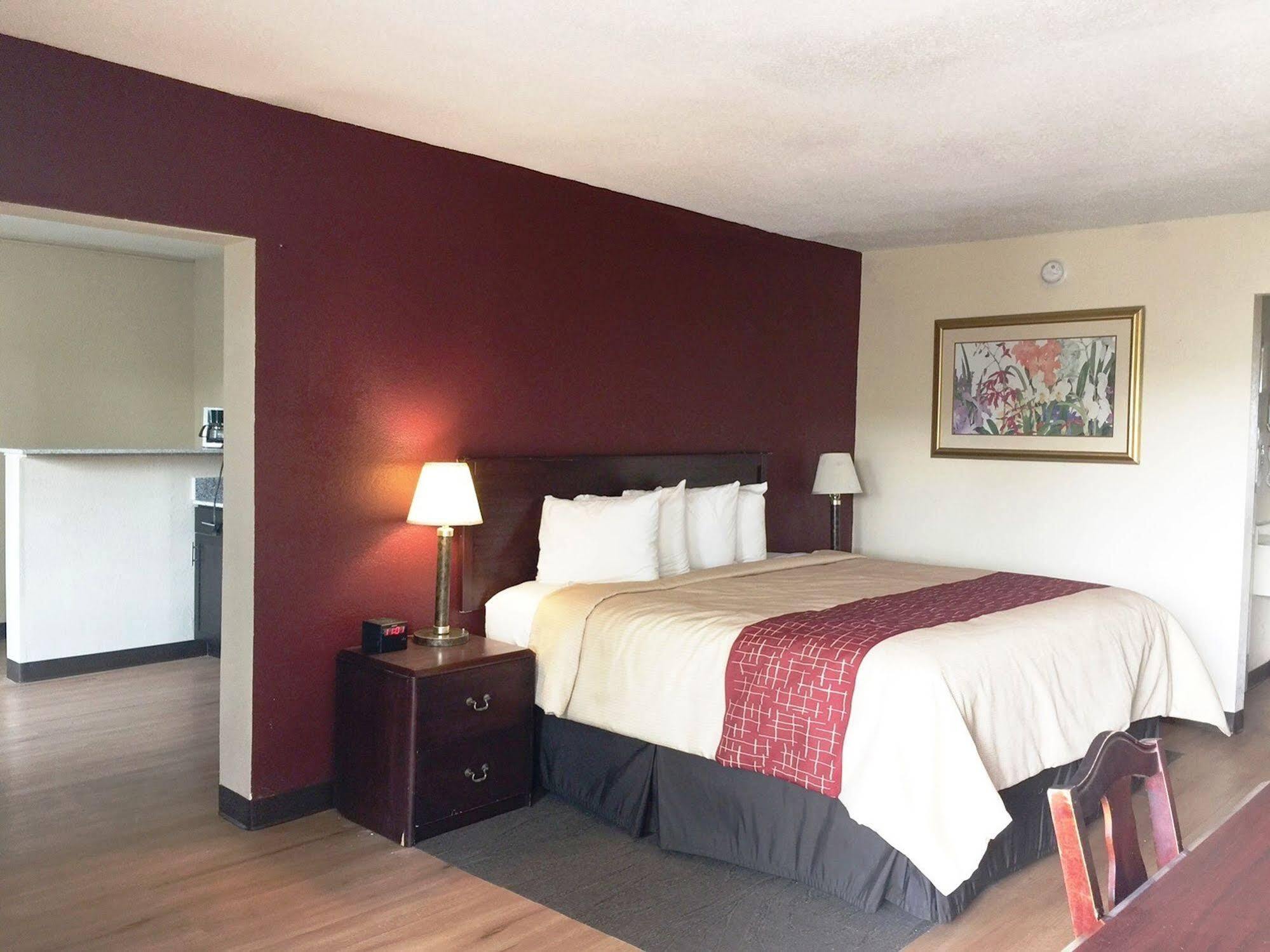 Red Roof Inn & Suites Greenwood, Sc Εξωτερικό φωτογραφία